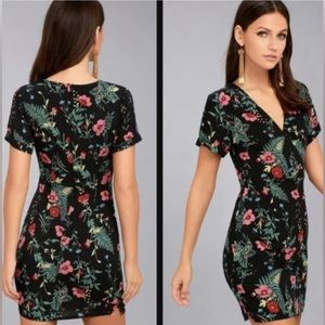 Lulu's night in the jungle black floral print short sleeve faux wrap d…